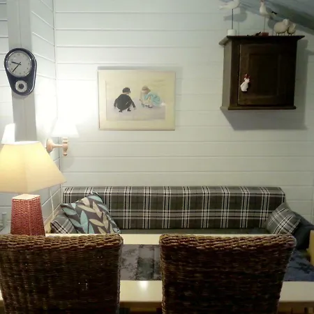 Ferienhaus Lomakylae Atimo Alakitka